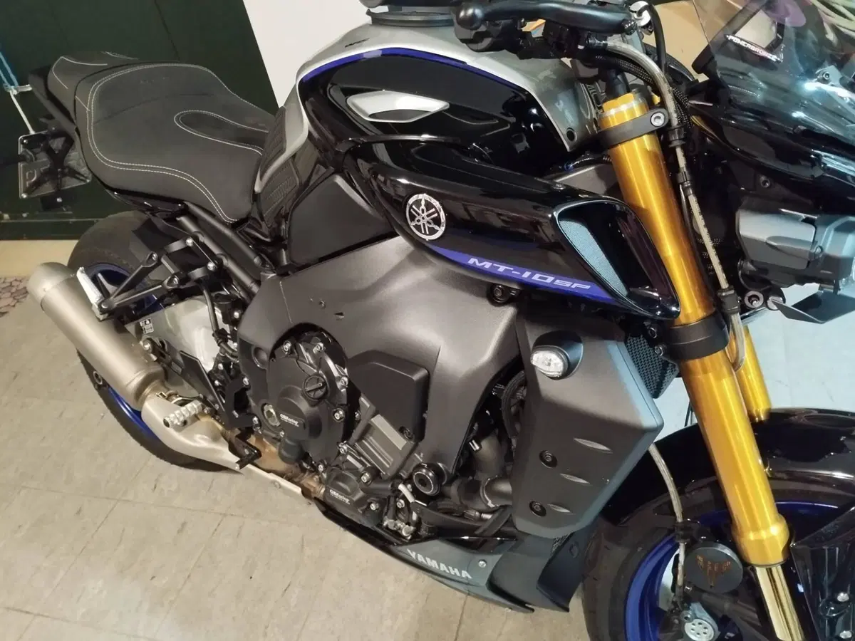 Yamaha MT-10 SP (2022 - 25) (2)