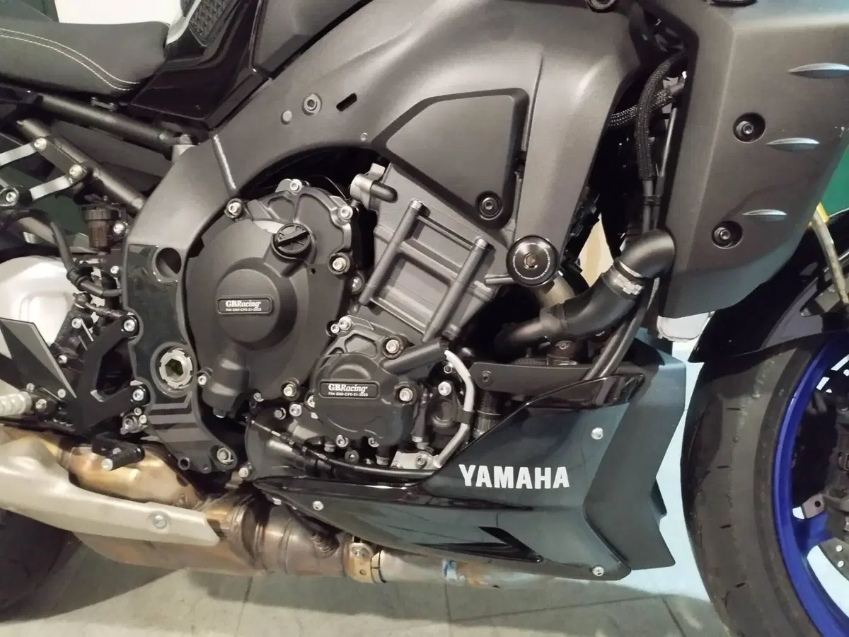Yamaha MT-10 SP (2022 - 25) (3)