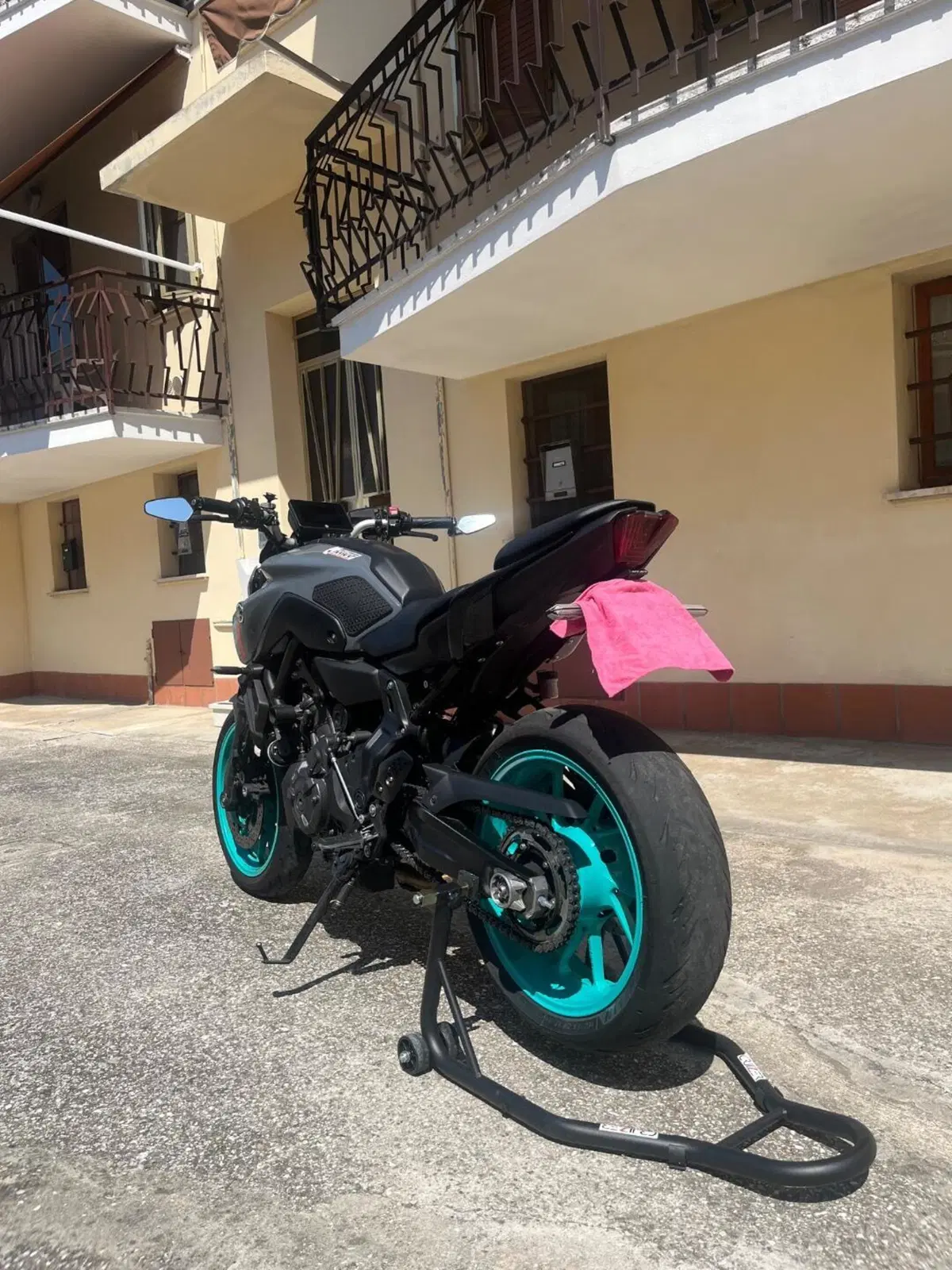 Yamaha MT-07 Pure (2023 - 25) (4)