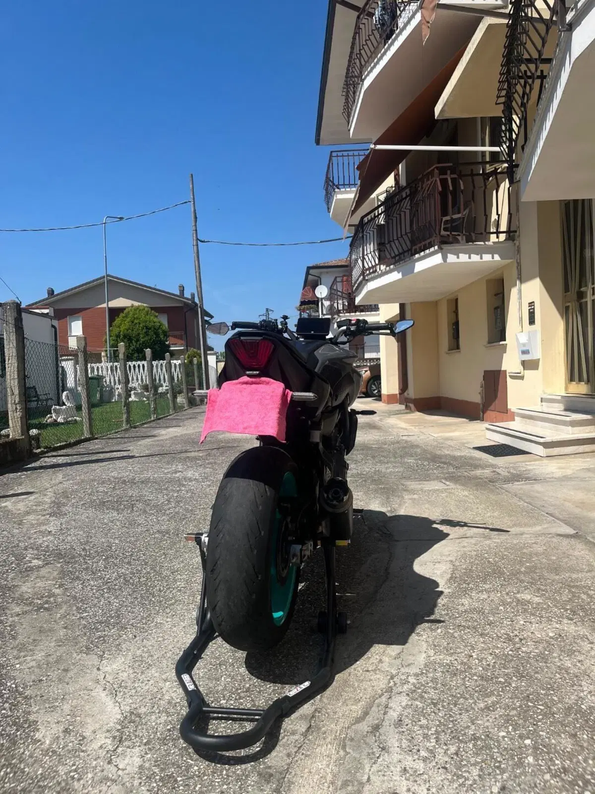 Yamaha MT-07 Pure (2023 - 25) (7)