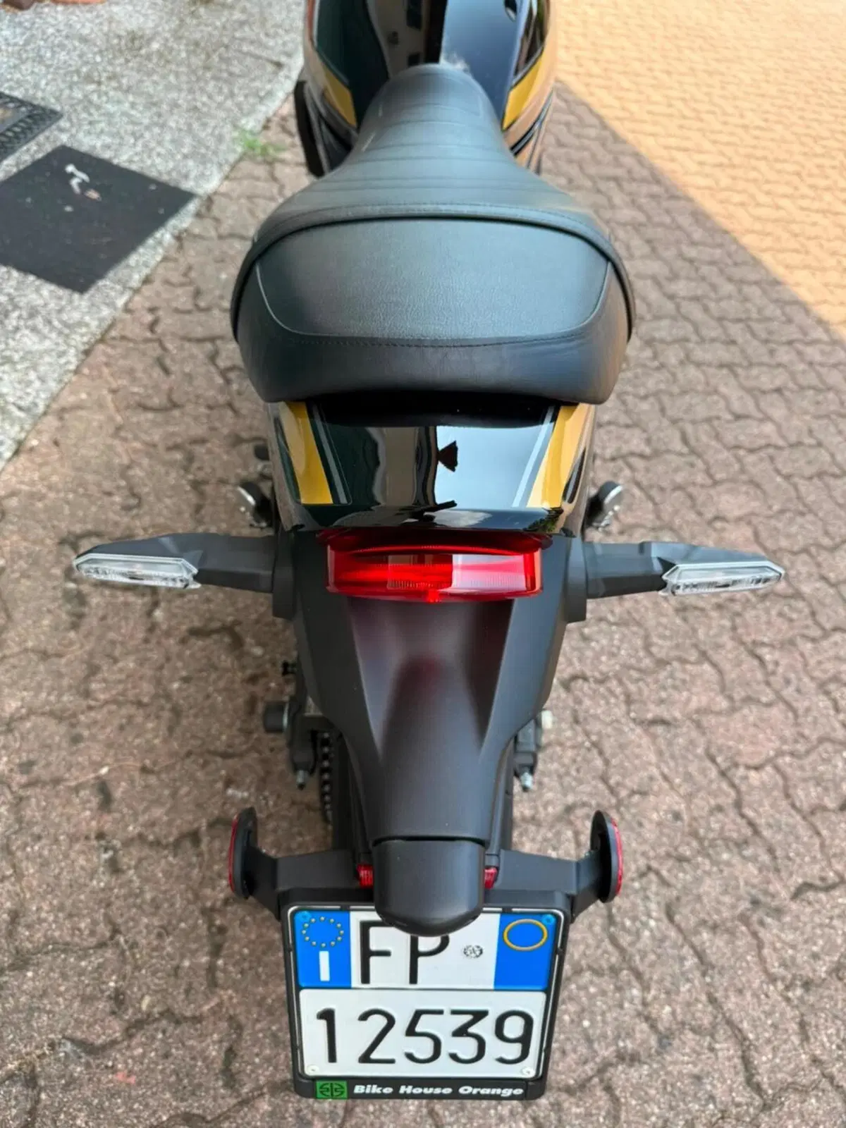 Kawasaki Z 650 RS (2025 - 26) (12)