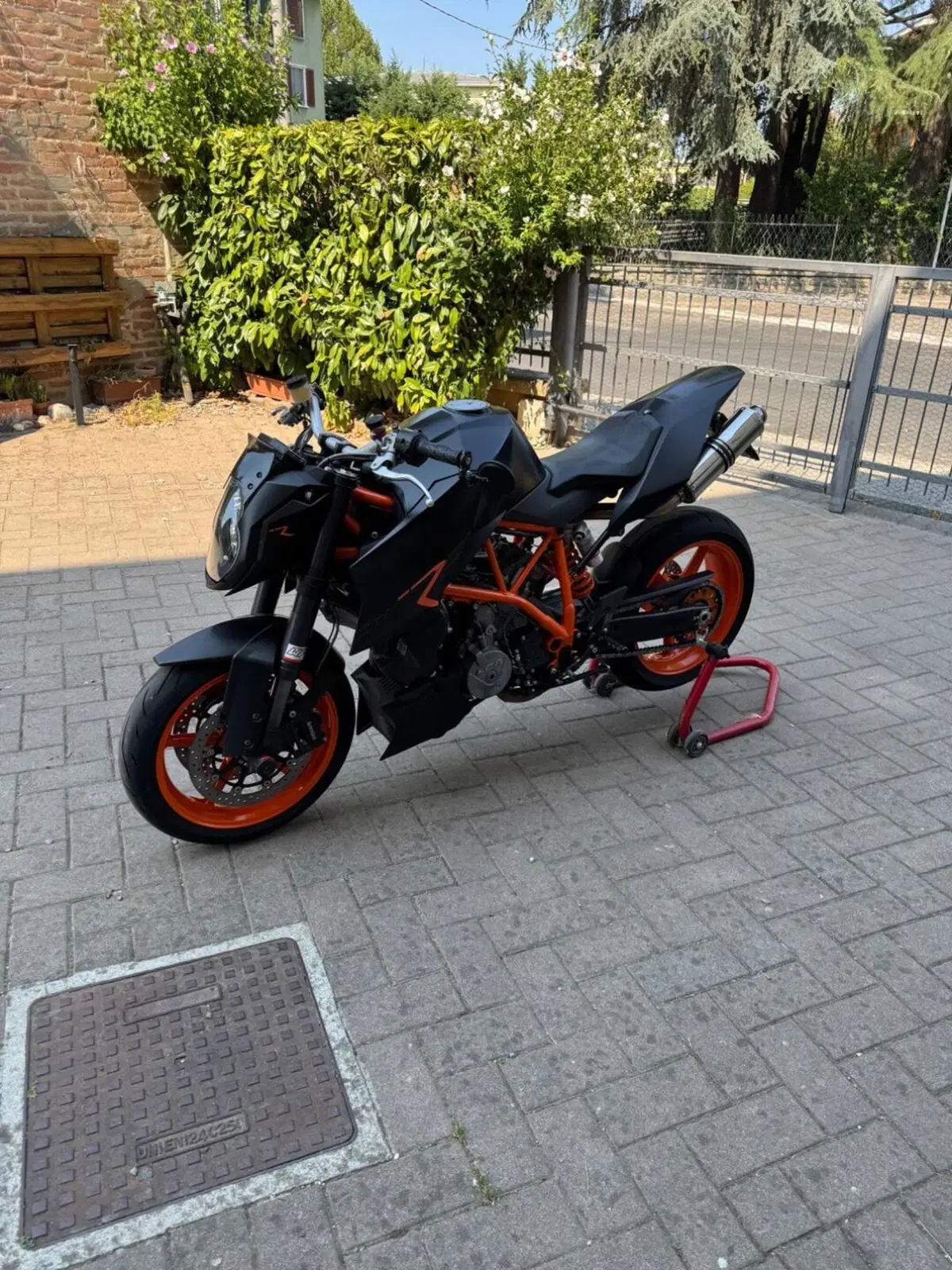 KTM 990 Super Duke R (2009 - 11) (4)