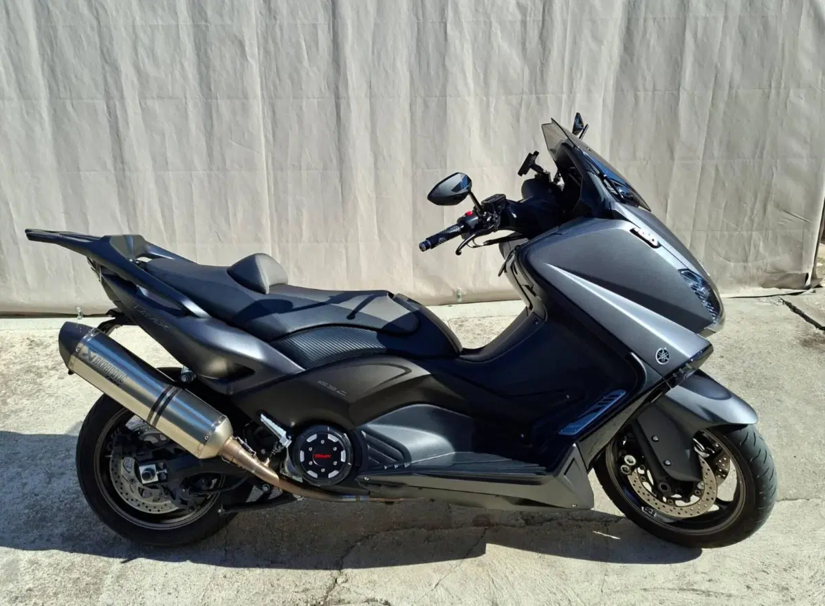 Yamaha T-Max 530 (2012 - 14) (4)