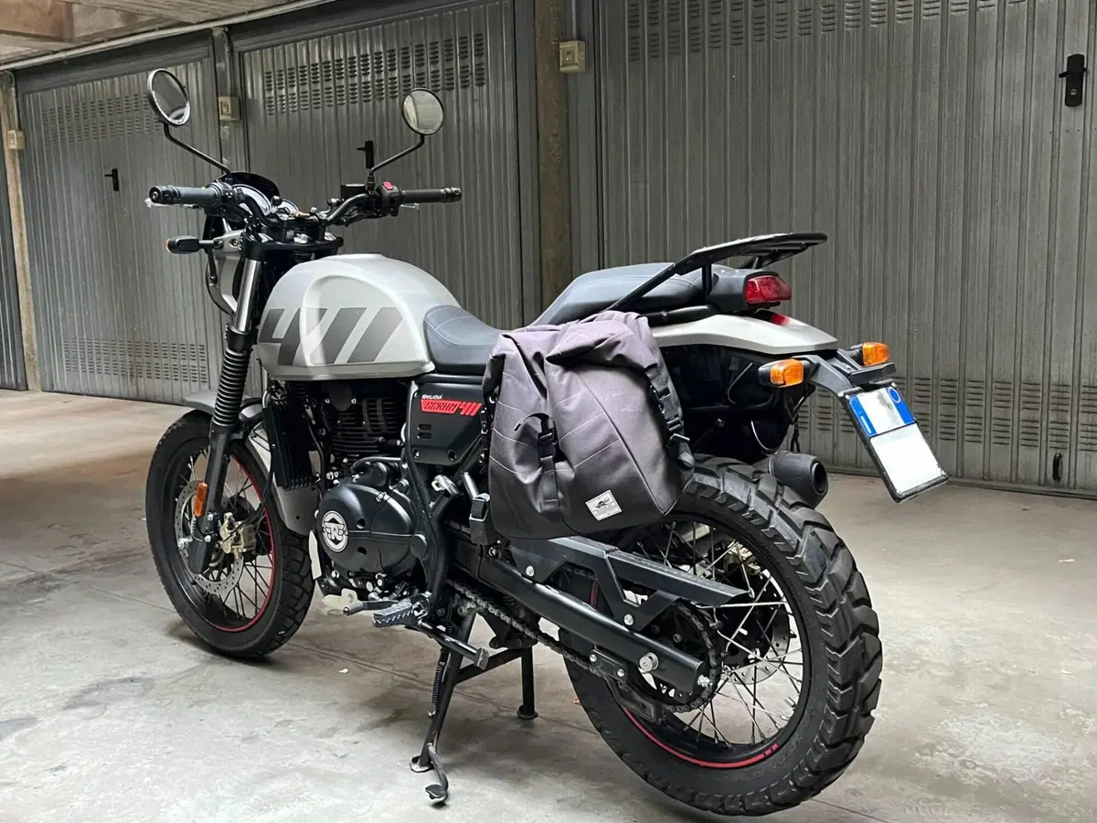 Royal Enfield Scram 411 (2022 - 24) (4)