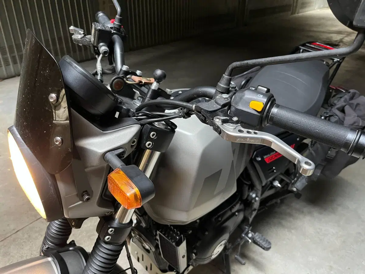 Royal Enfield Scram 411 (2022 - 24) (9)
