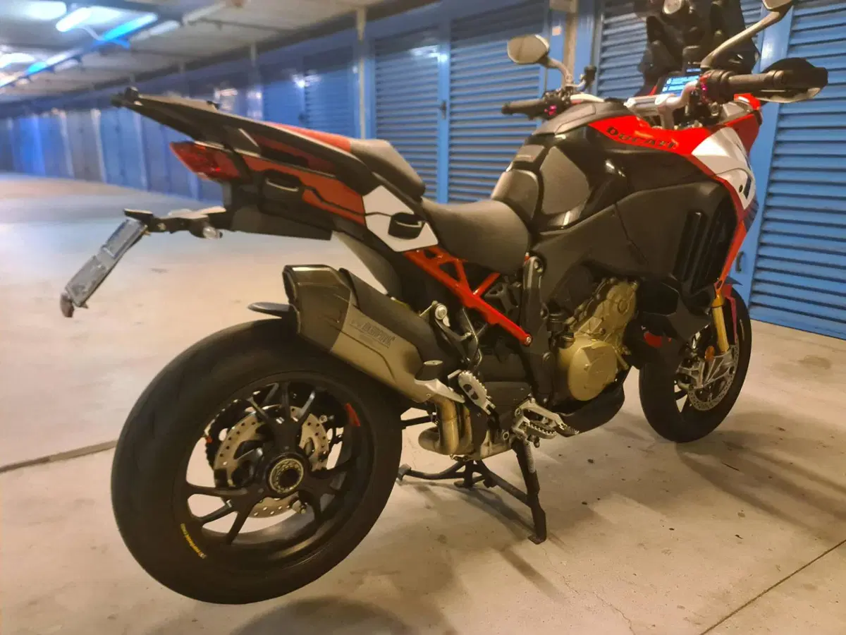 Ducati Multistrada V4 Pikes Peak (2021 - 24) (3)