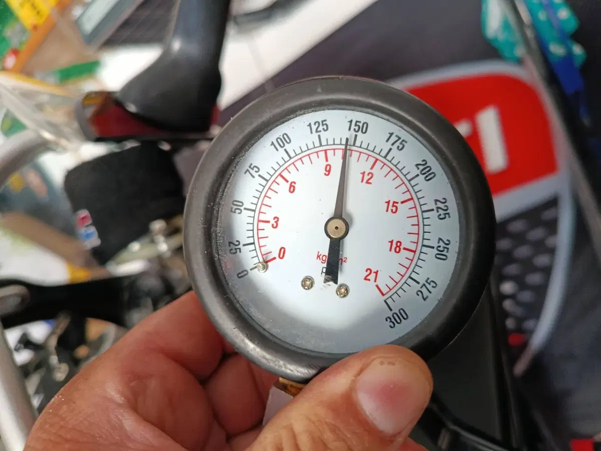 Honda CBR900RR  (6)