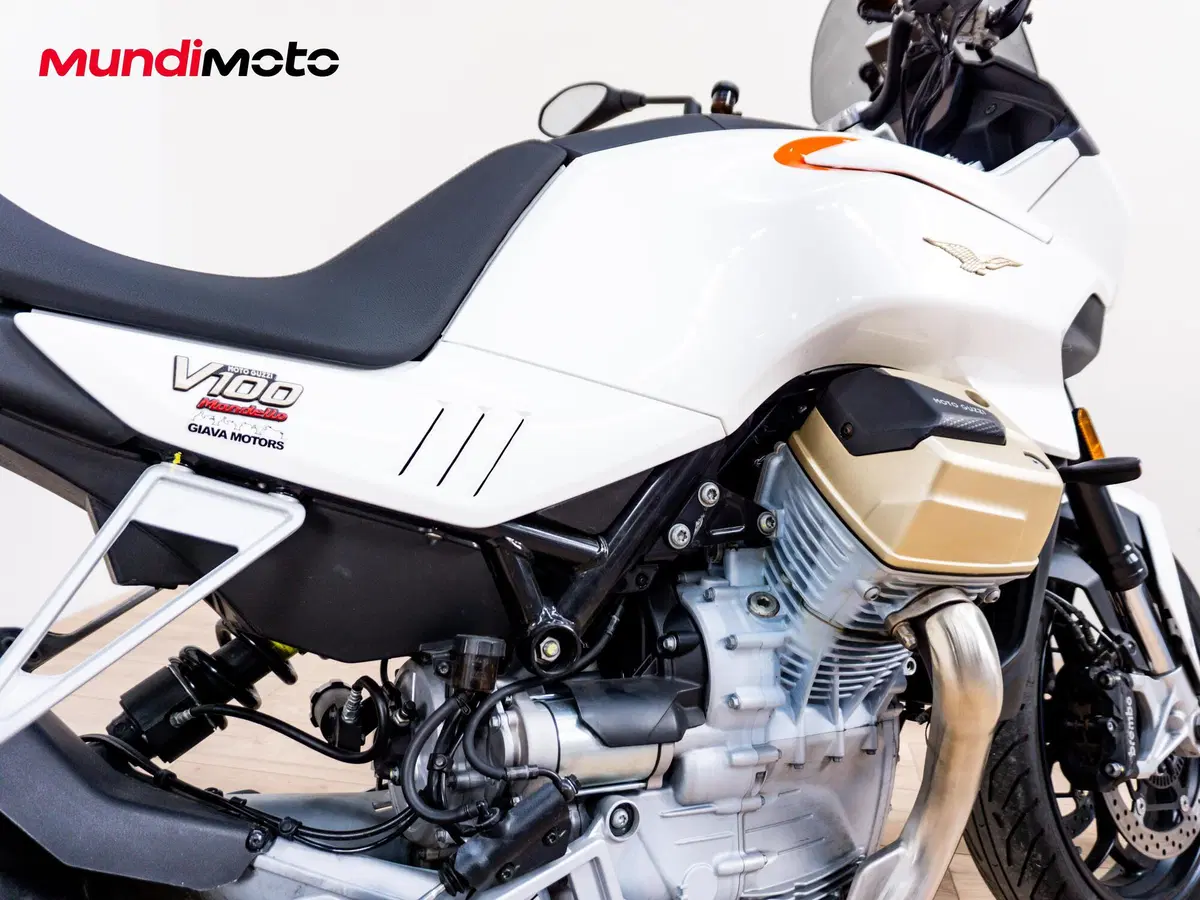 Moto Guzzi V100 Mandello (2022 - 24) (4)