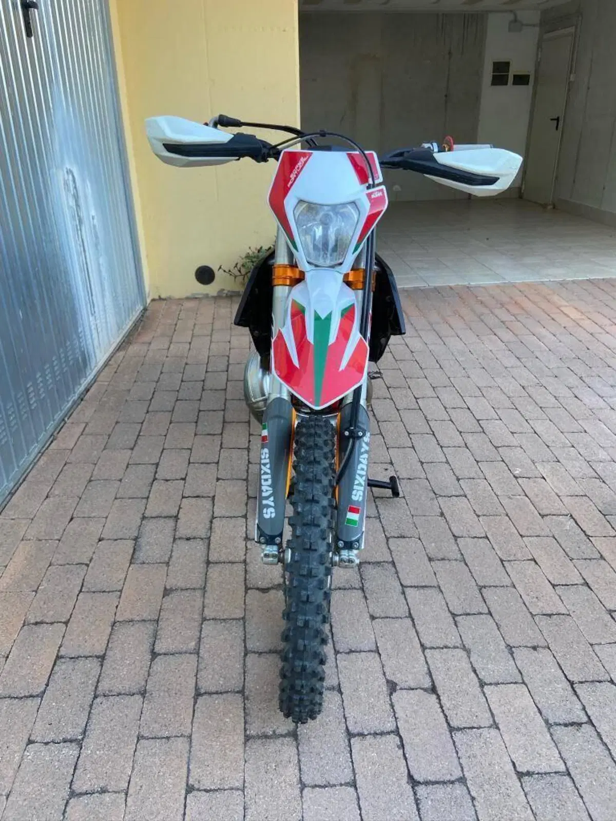 KTM 250 EXC TPI Six Days (2020) (4)