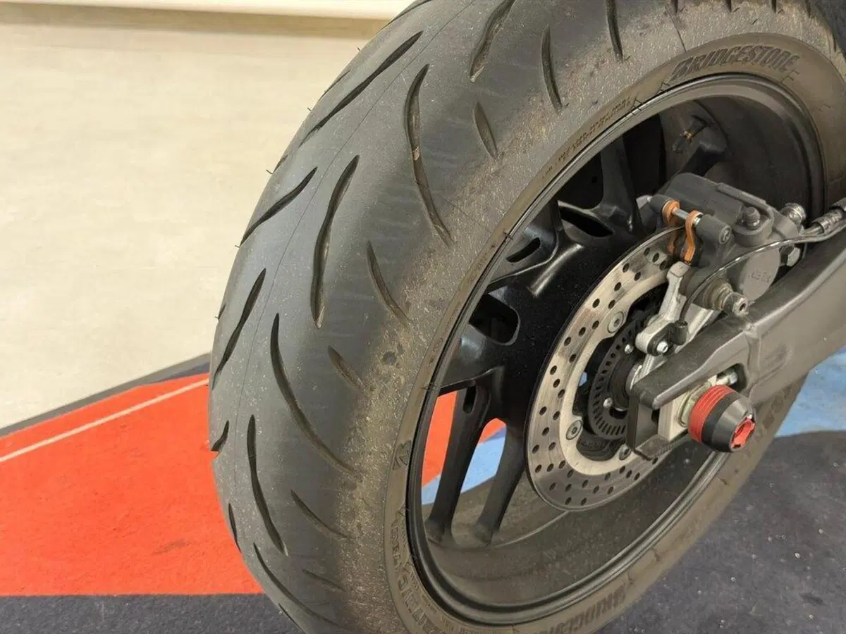 Yamaha MT-09 (2024 - 26) (10)