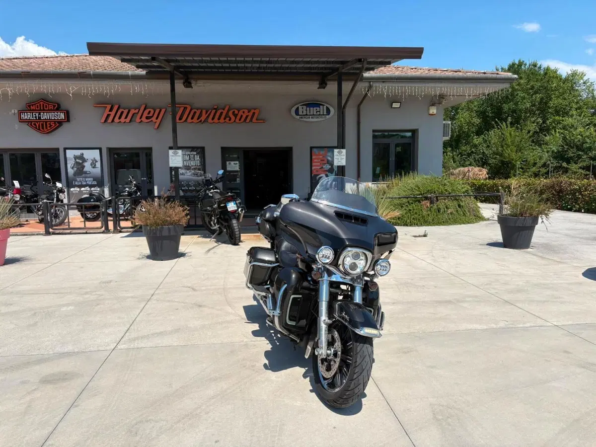 Harley-Davidson 114 Electra Glide Ultra Limited (2020) - FLHTK (2)