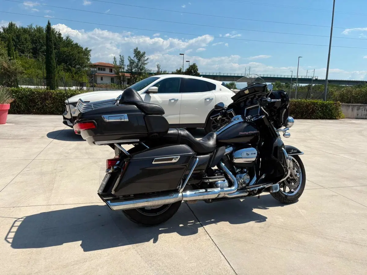Harley-Davidson 114 Electra Glide Ultra Limited (2020) - FLHTK (11)