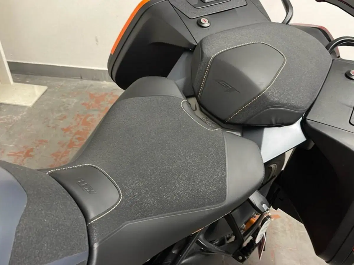 KTM 1290 Super Duke GT (2022 - 25) (10)
