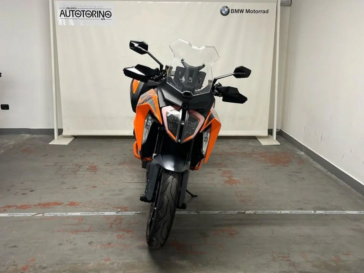 KTM 1290 Super Duke GT (2022 - 25) (2)