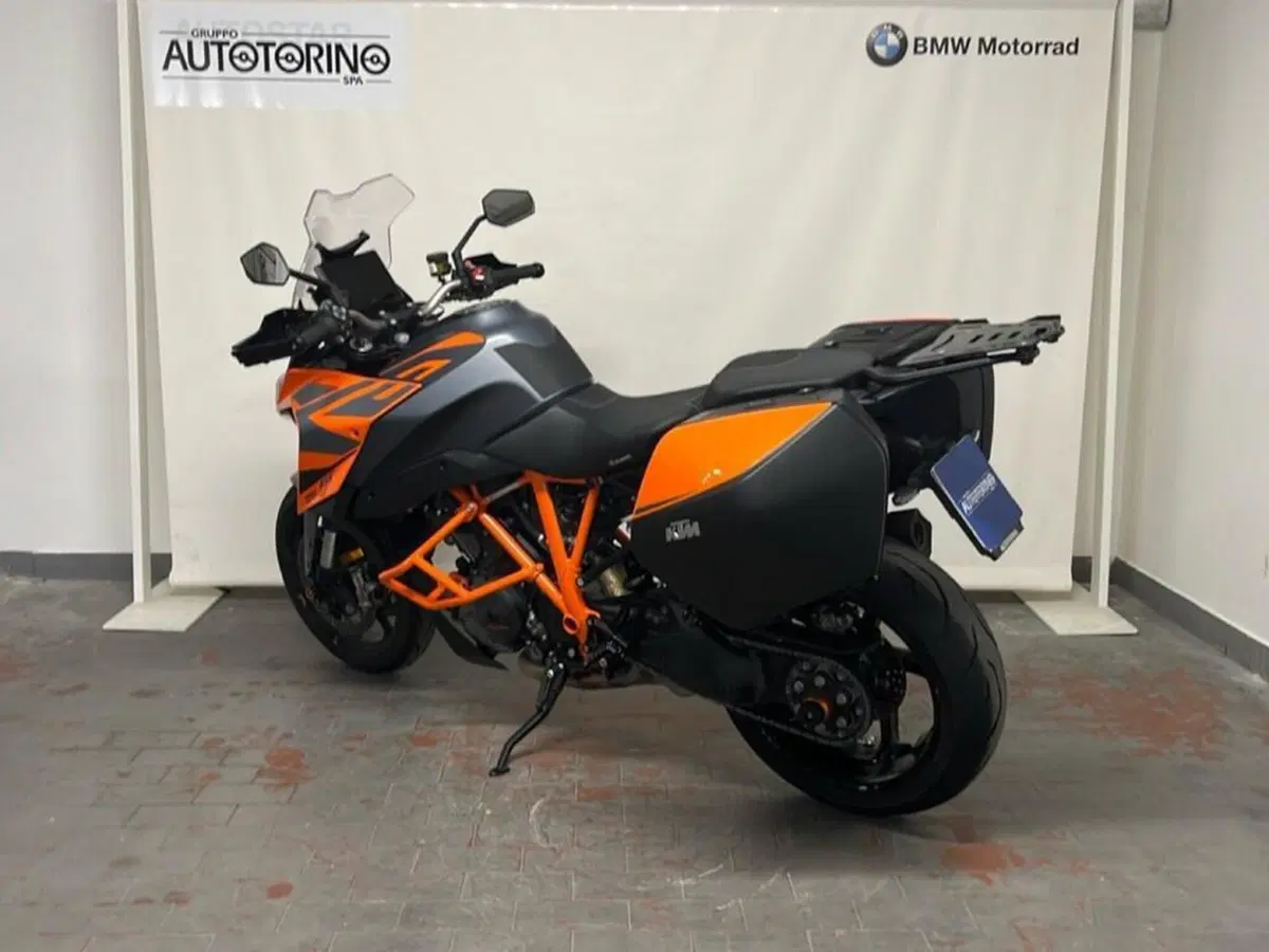 KTM 1290 Super Duke GT (2022 - 25) (5)