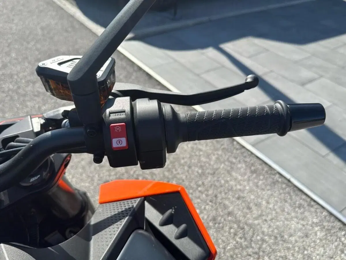 KTM 990 Duke (2024 - 26) (10)
