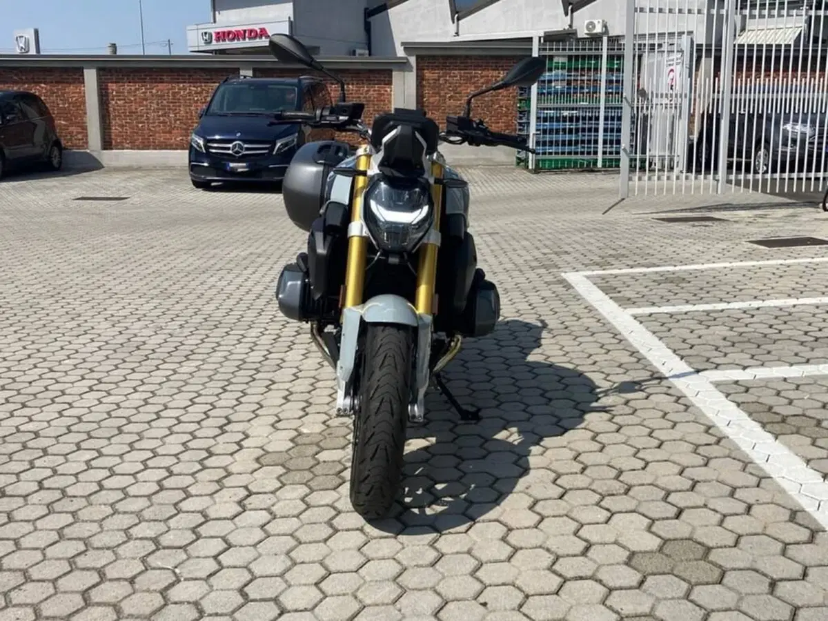 Bmw R 1250 R (2021 - 25) (2)