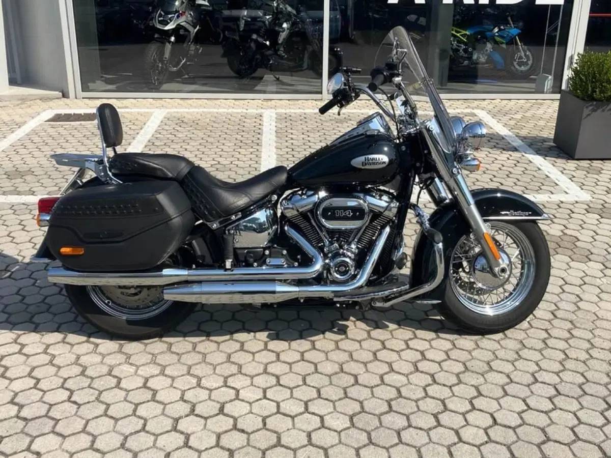 Harley-Davidson 114 Heritage Classic (2018 - 20) - FLHCS (8)