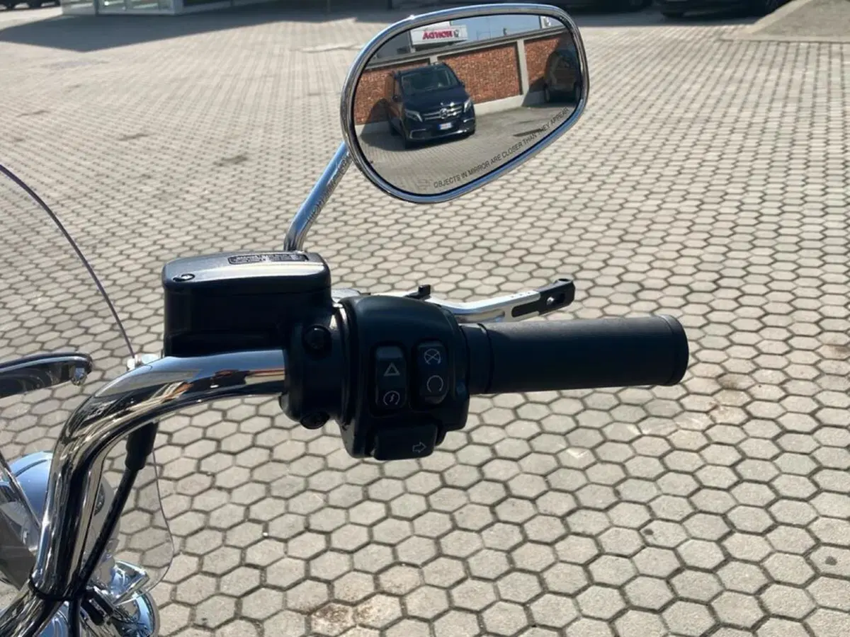Harley-Davidson 114 Heritage Classic (2018 - 20) - FLHCS (10)