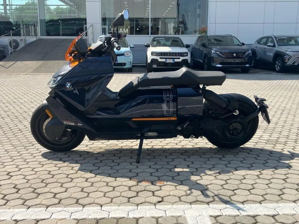 Bmw CE 04 (2021 - 25) (4)