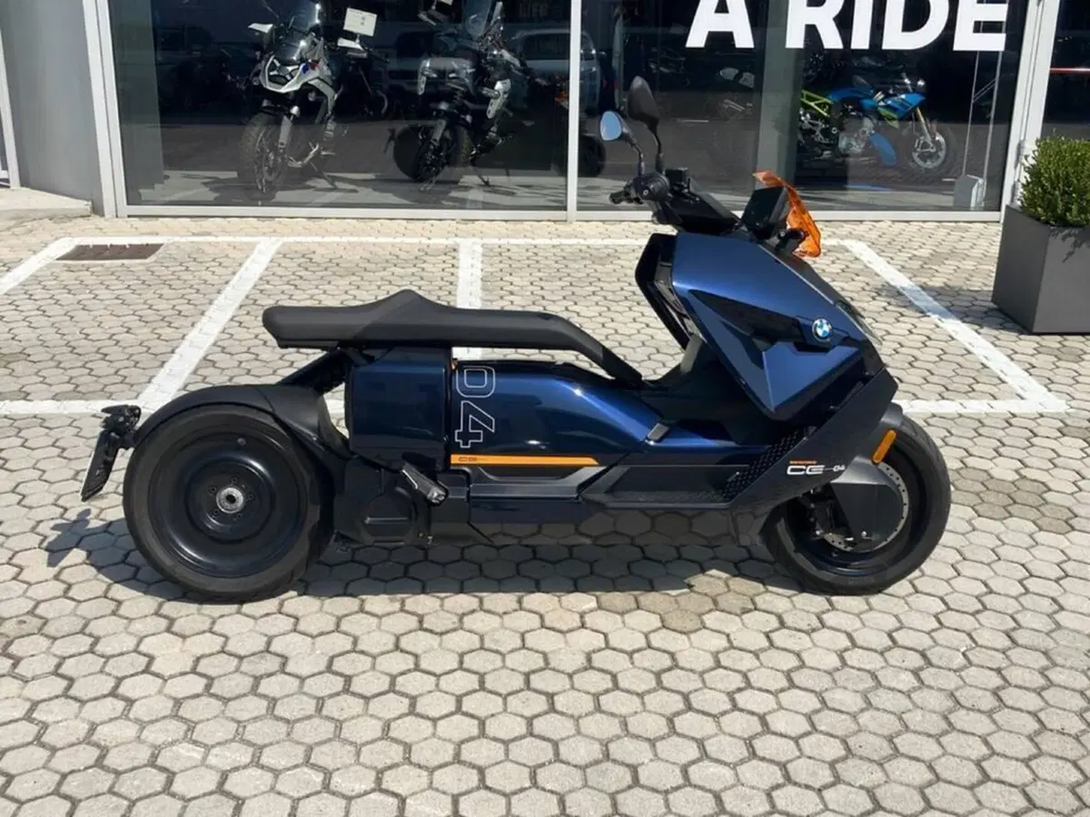 Bmw CE 04 (2021 - 25) (8)