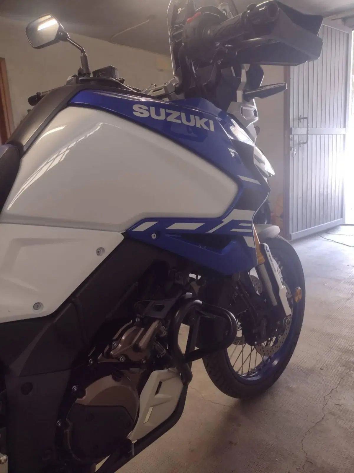 Suzuki V-Strom 1050DE (2023 - 24) (2)