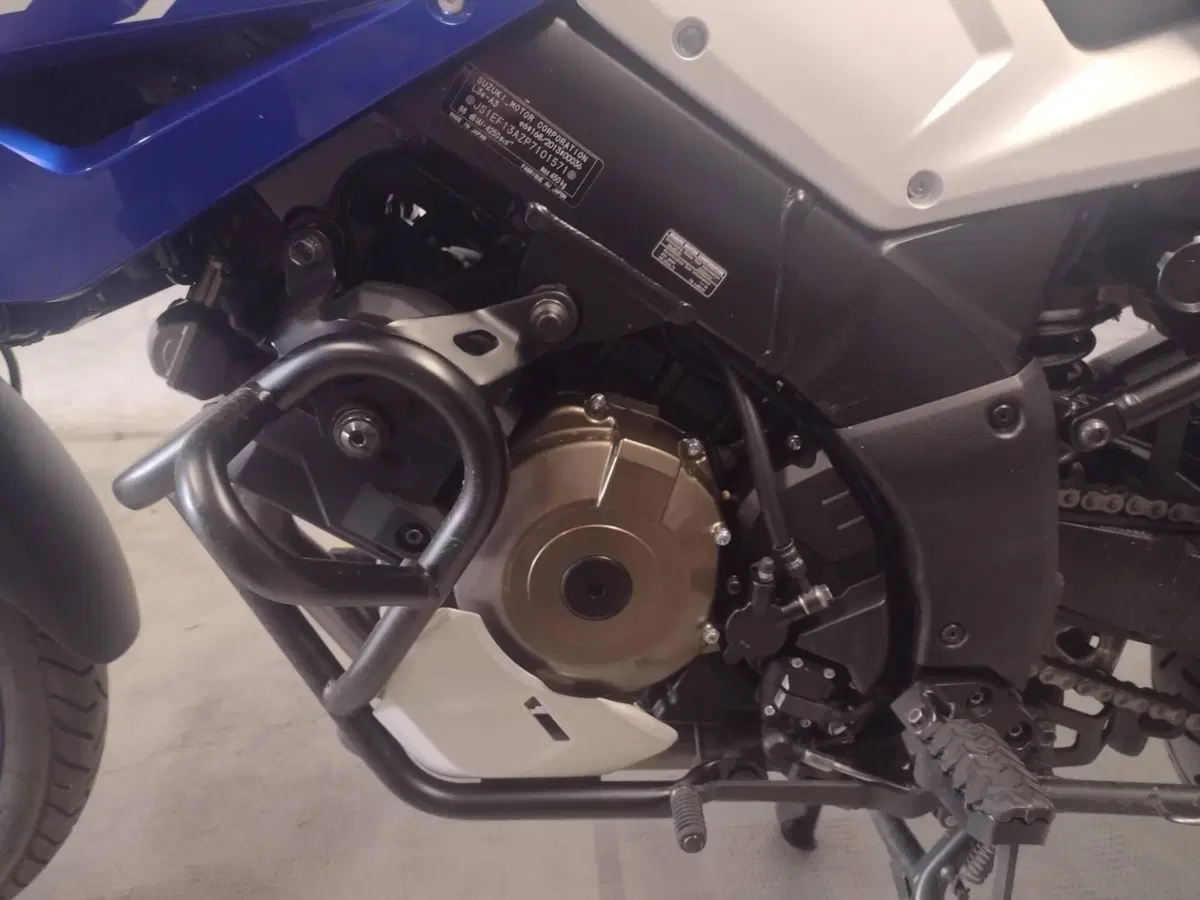 Suzuki V-Strom 1050DE (2023 - 24) (5)
