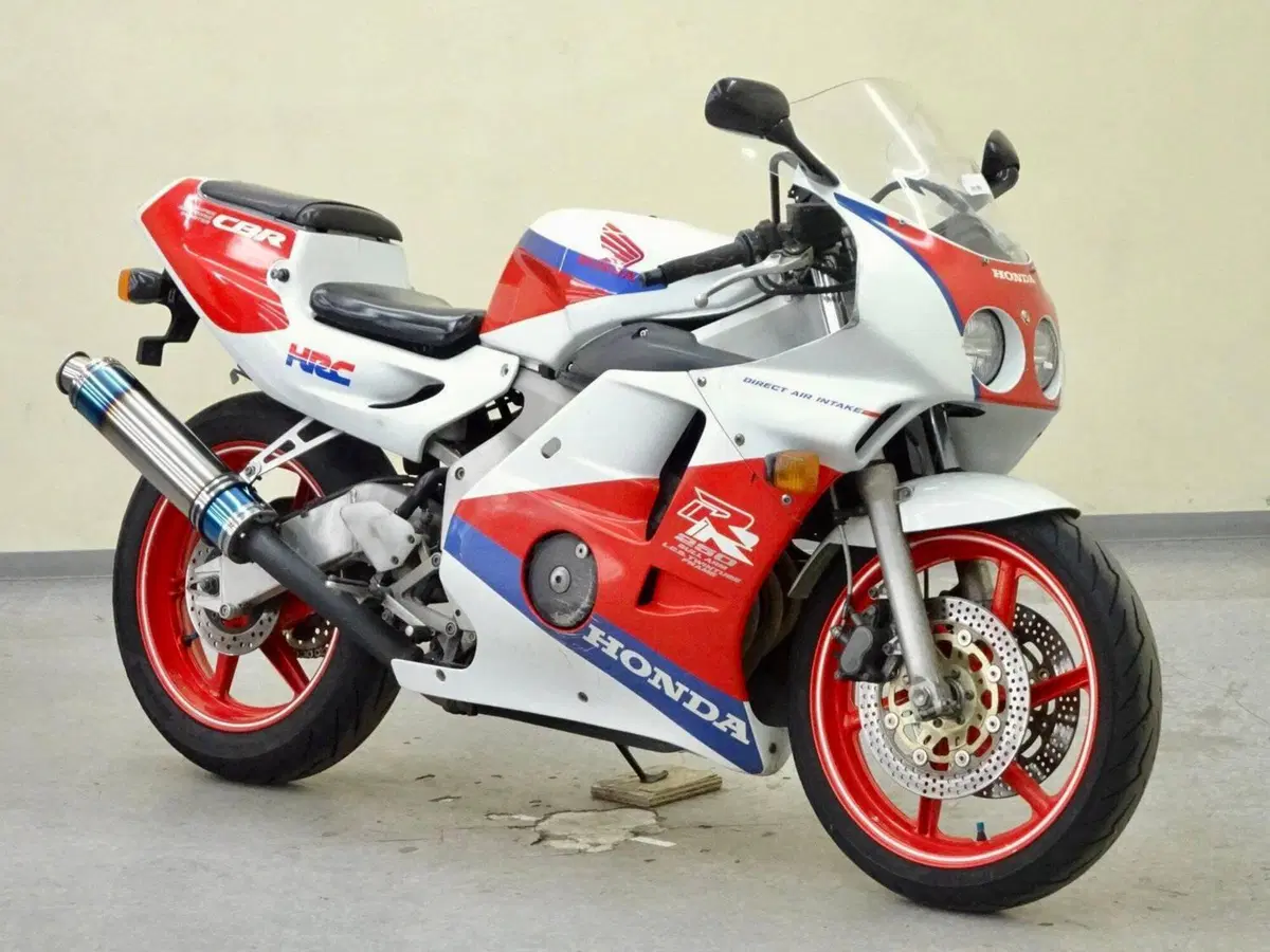 Honda CBR250RR (2)
