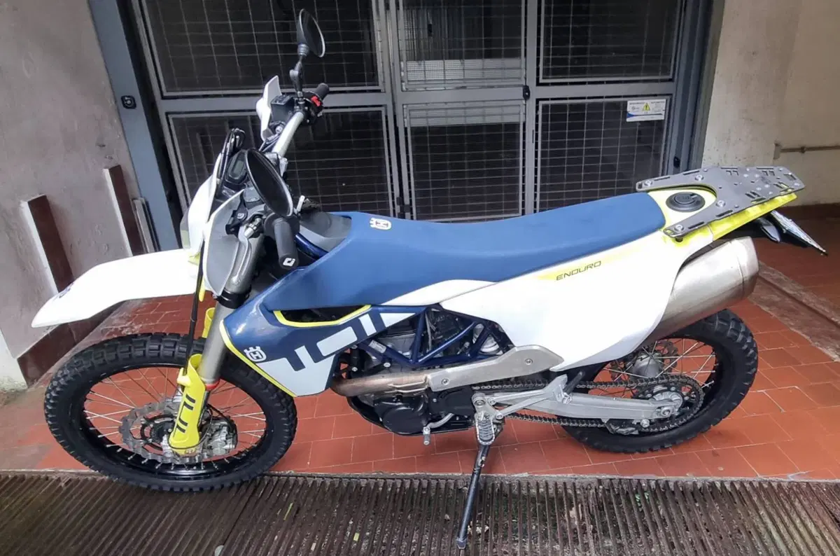 Husqvarna 701 Enduro (2023 - 25) (3)