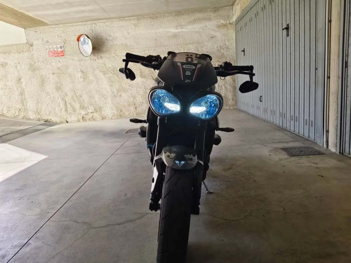 Triumph Speed Triple 1050 RS (2018 - 20) (6)
