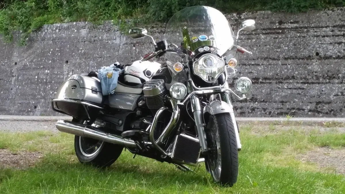 Moto Guzzi California 1400 Touring SE (2015 - 16) (3)