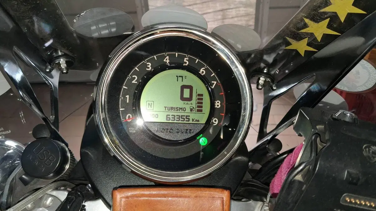 Moto Guzzi California 1400 Touring SE (2015 - 16) (10)
