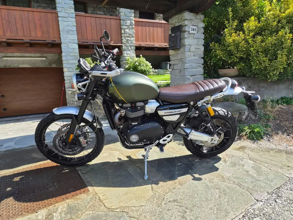Triumph Scrambler 1200 XC (2021 - 23) (2)