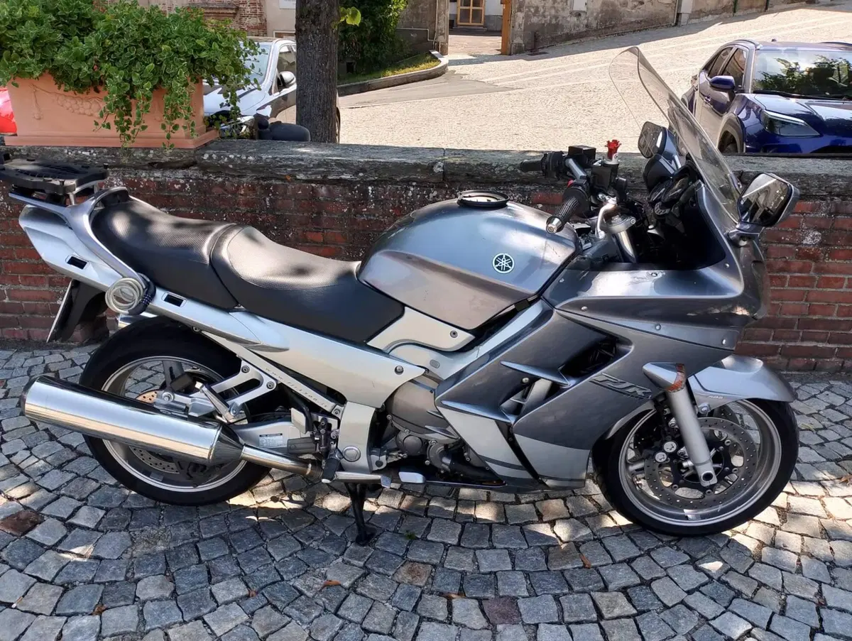 Yamaha FJR 1300 ABS (2005 - 06) (4)
