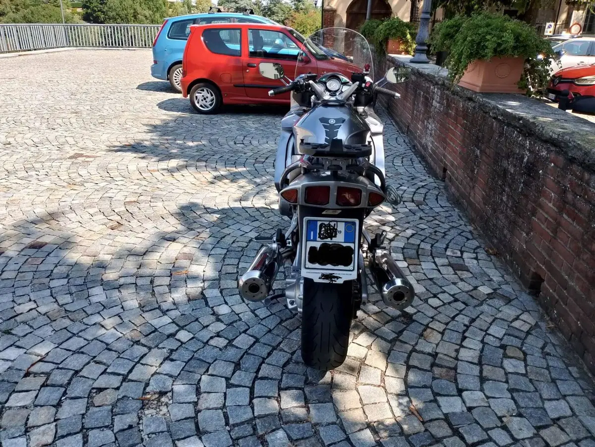 Yamaha FJR 1300 ABS (2005 - 06) (6)