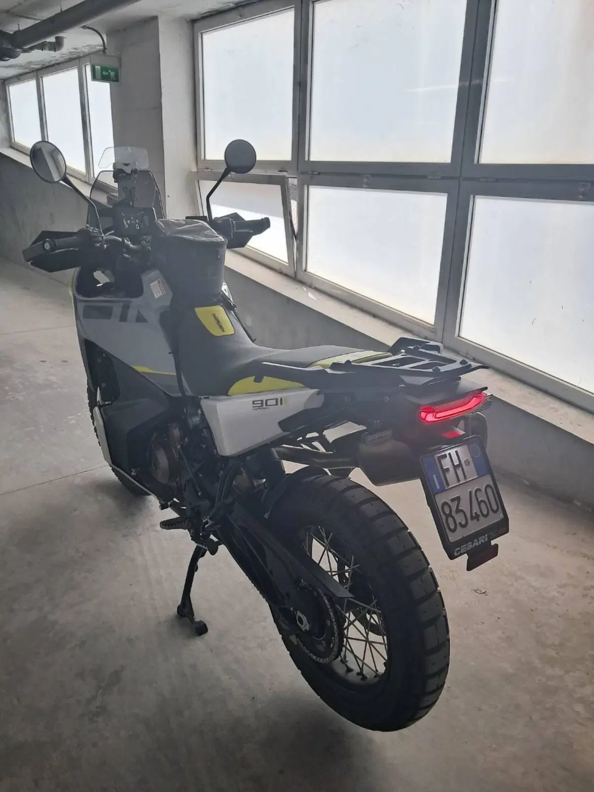 Husqvarna Norden 901 (2022 - 26) (6)