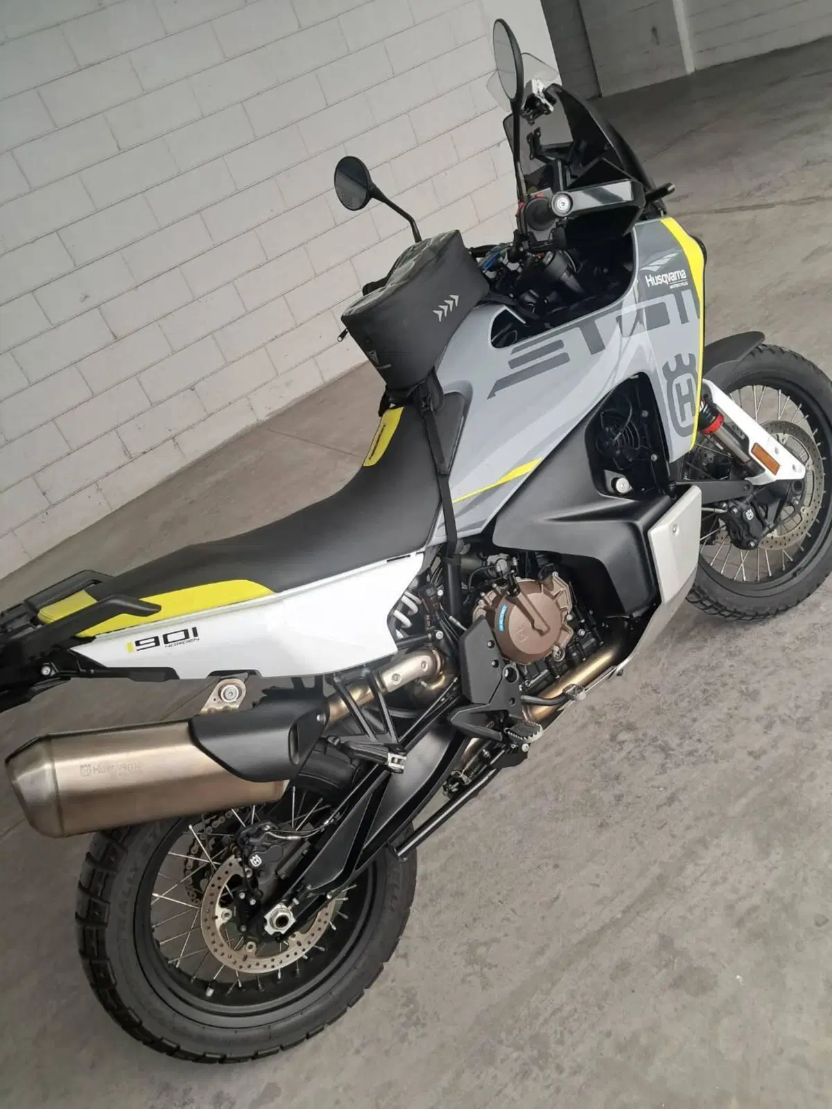 Husqvarna Norden 901 (2022 - 26) (8)