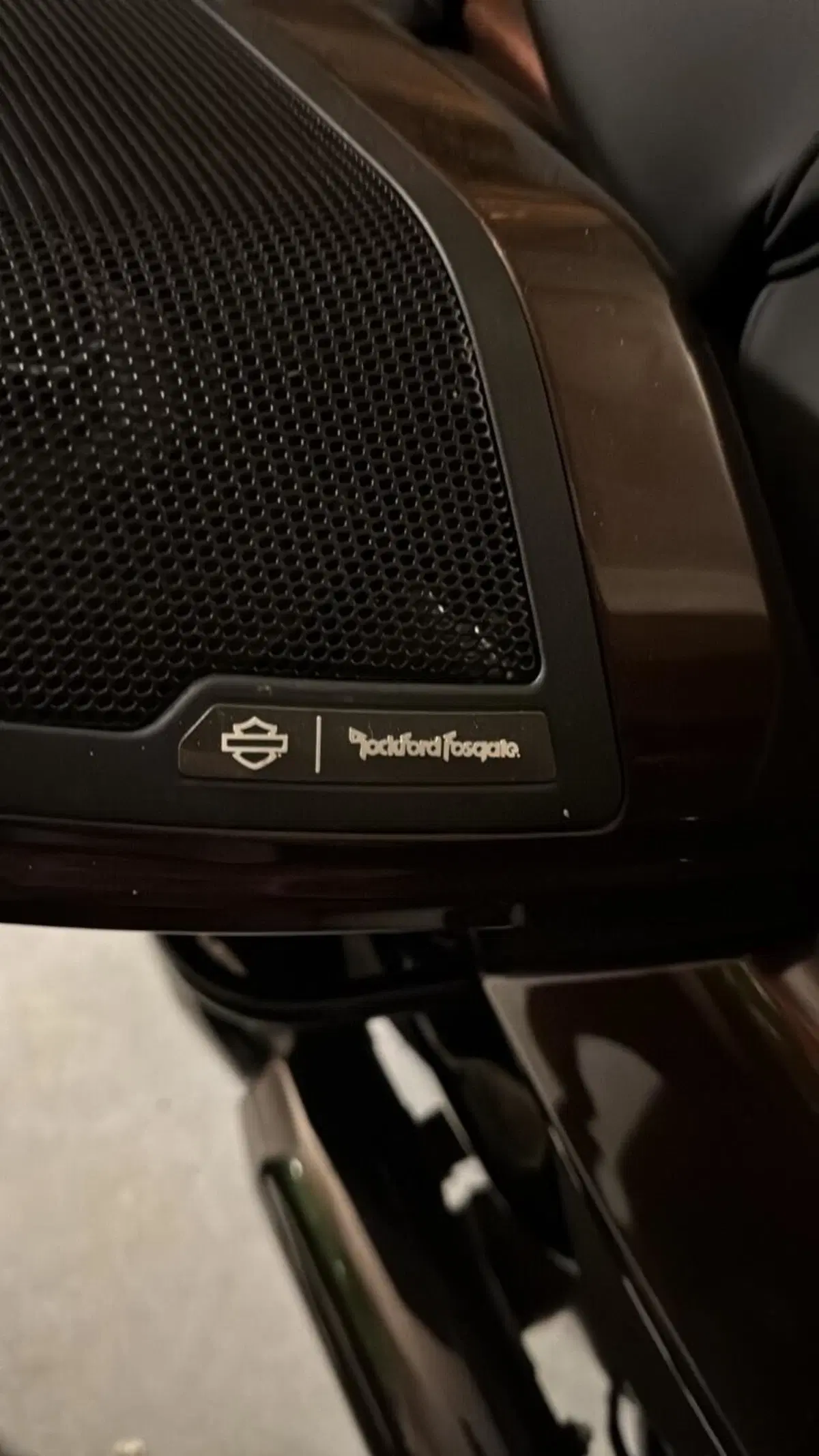 Harley-Davidson CVO Street Glide (2024) (11)
