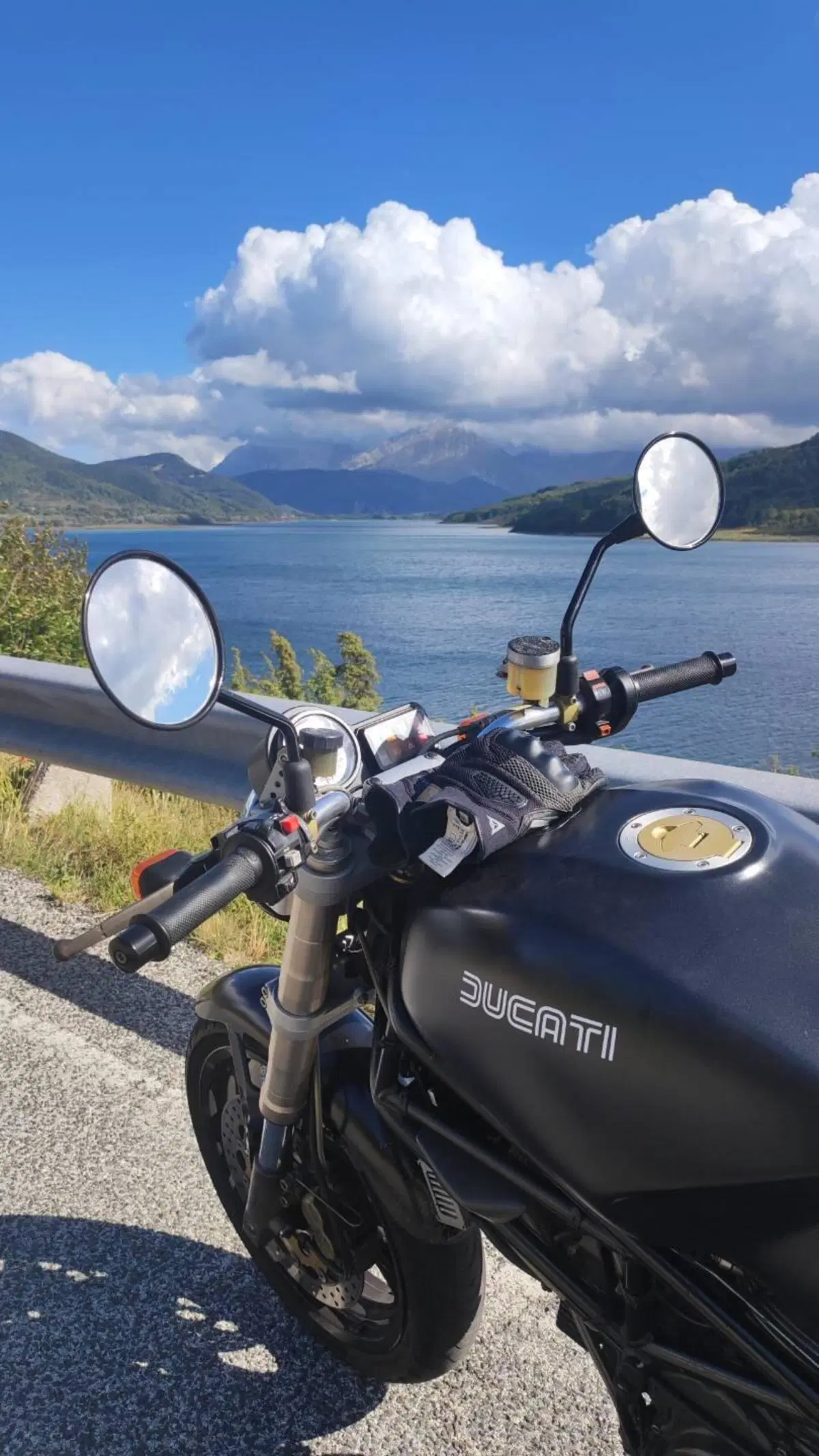 Ducati Monster 900 (5)