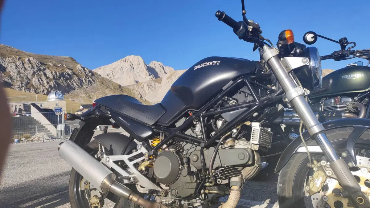 Ducati Monster 900 (6)
