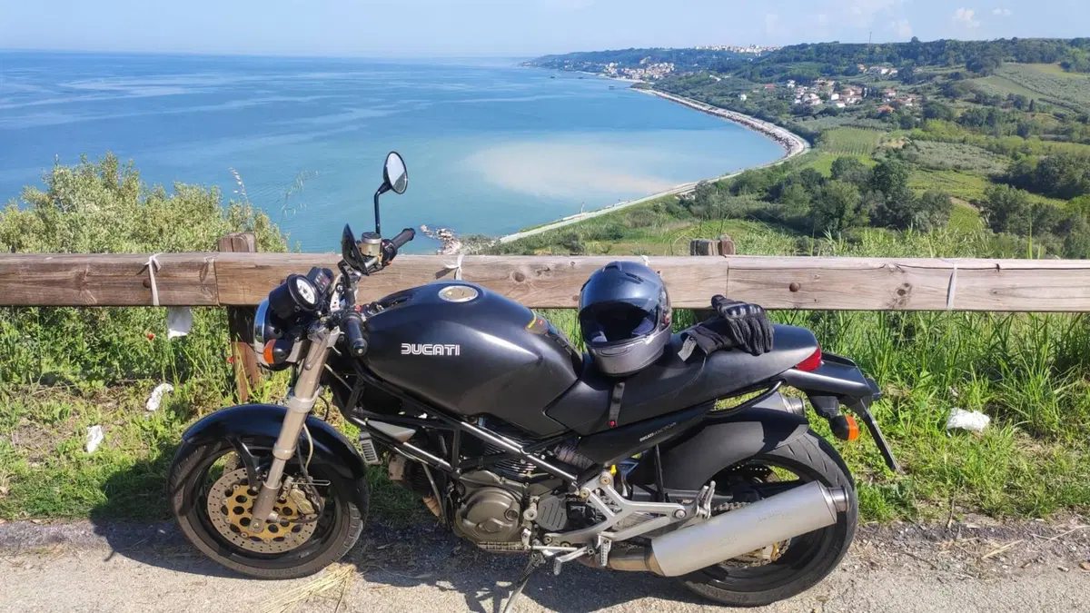 Ducati Monster 900 (8)