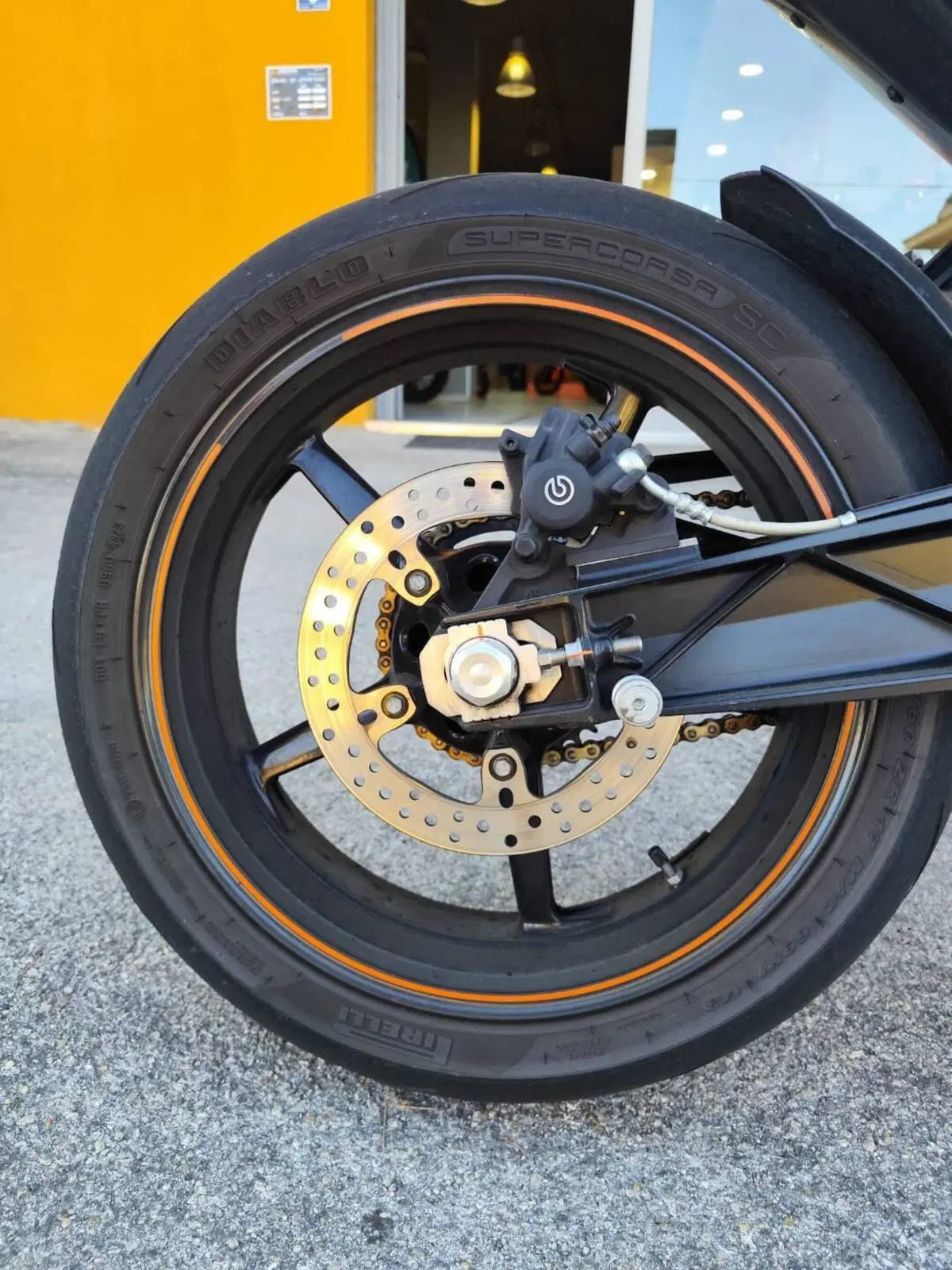 KTM 690 Duke R (2010 - 15) (10)