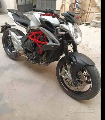 MV Agusta Brutale 800 (2020) usata
