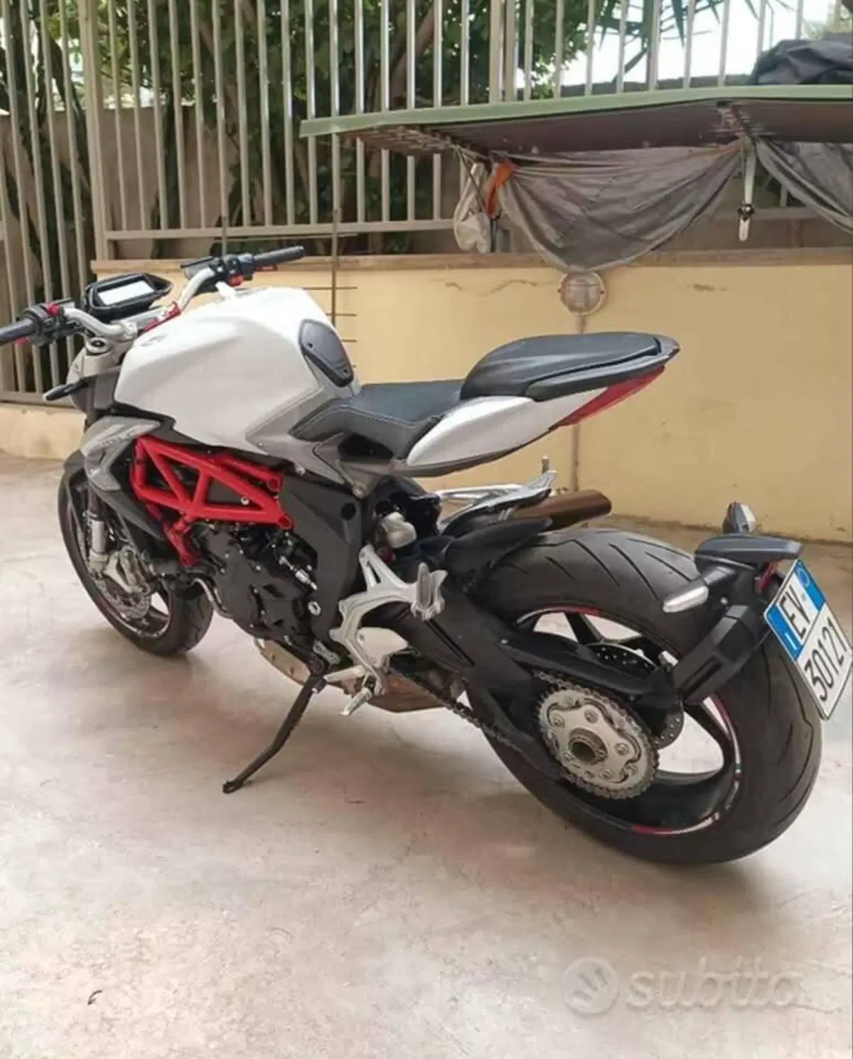 MV Agusta Brutale 800 (2020) (4)