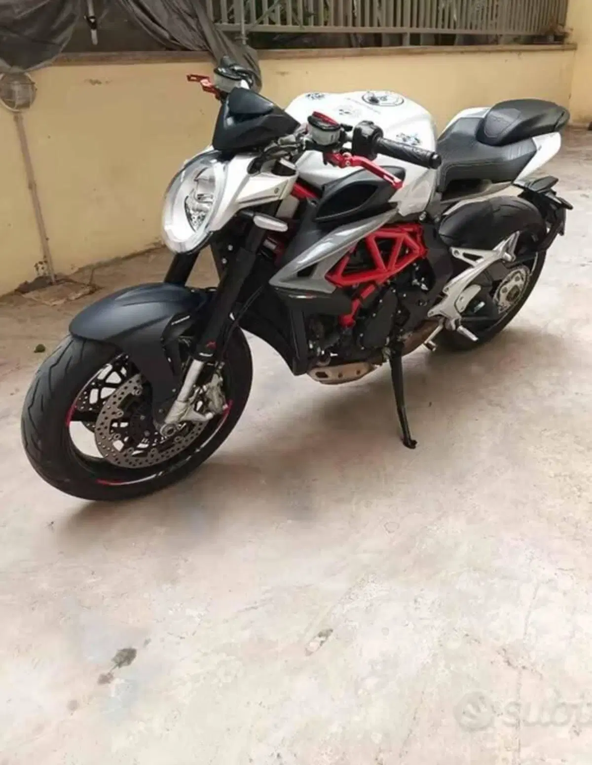 MV Agusta Brutale 800 (2020) (5)