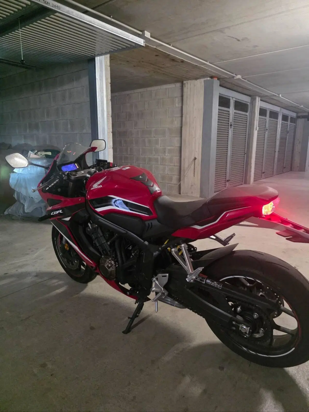 Honda CBR 650 R (2021 - 23) (3)
