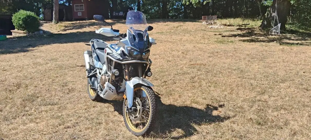 Honda Africa Twin CRF 1000L Adventure Sports Travel Edition (2019) (2)