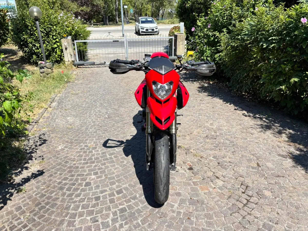 Ducati Hypermotard 1100 (2007 - 09) (3)