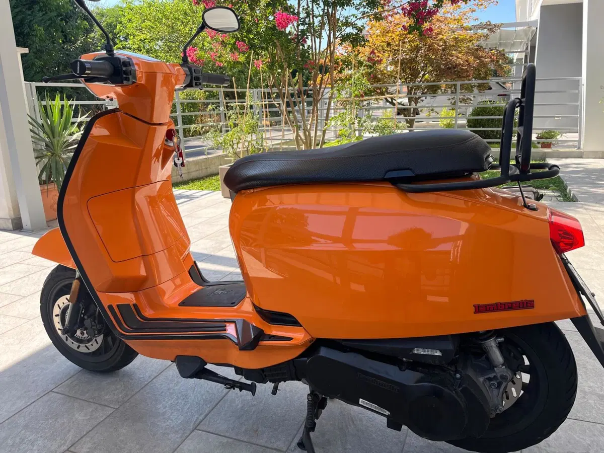 Lambretta V125 Special (2021 - 26) (3)