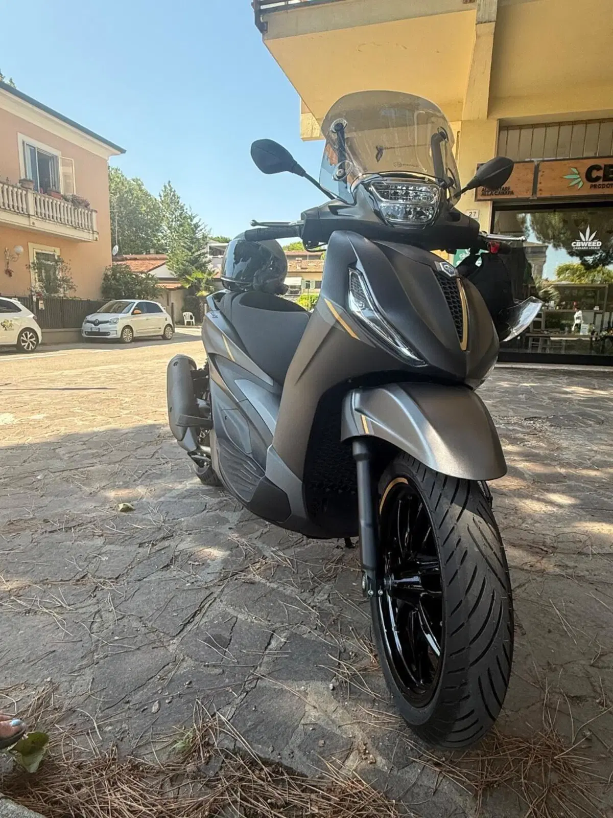 Piaggio Beverly 310 25th Anniversary (2026) (2)